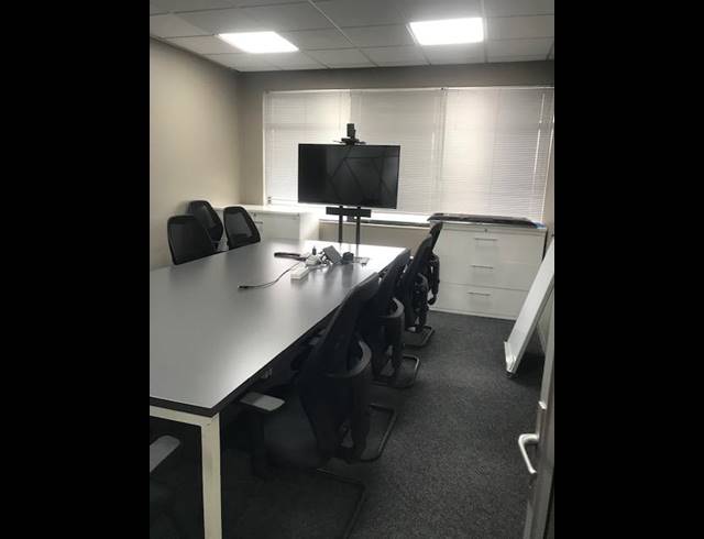 442M² OFFICE TO LET IN LA LUCIA